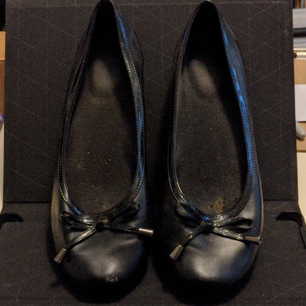 Used Payless safeTstep Black Ballet flats
